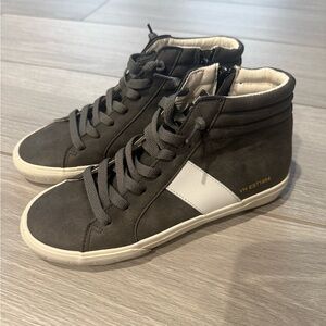 Vintage Havana Woman’s High-Top Sneakers in Charcoal Gray with White Accent
